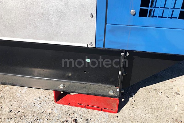 SDMO V440C2 в кожухе
